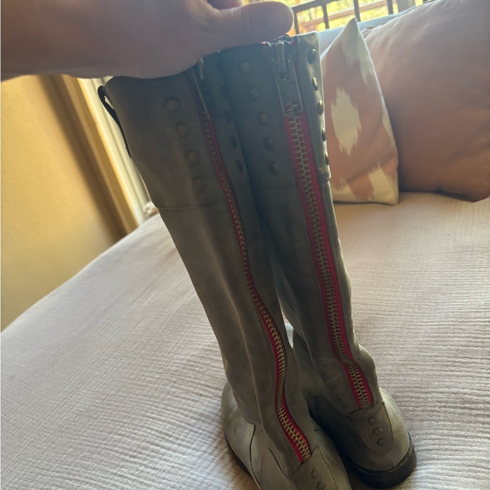 Stylish Women's Grey Faux Leather Boots